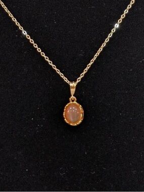 Peach Moonstone Floral Bezel Pendant Necklace - Gold
